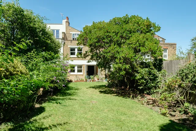 Dashwood Road, London, N8