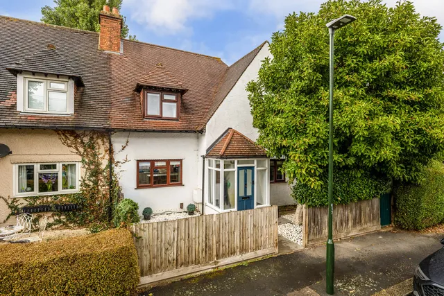 Connaught Road, Teddington, TW11