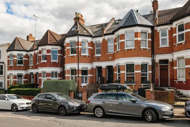 Victoria Road, London, N22
