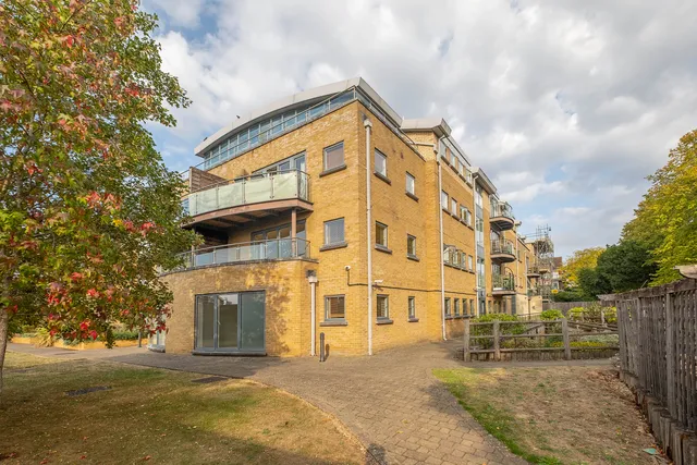 The Downs, London, SW20