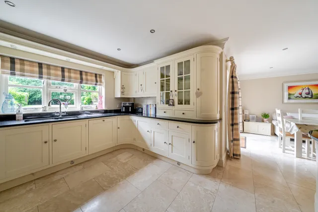 Coomb Meadow, Burbage, SN8
