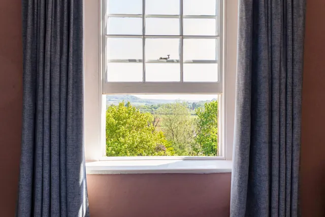London Road West, Bath, BA1