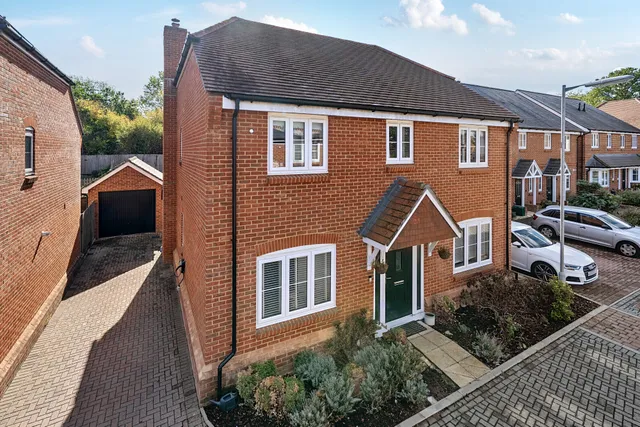 Yalden Gardens, Farnham, GU10