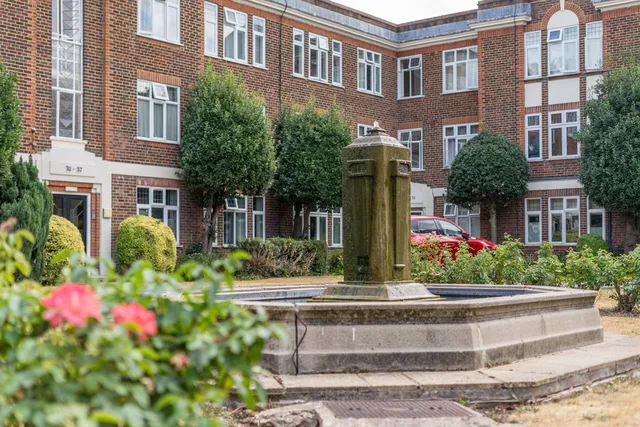 Hamilton Road, Ealing, W5