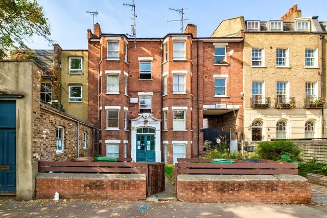 Liverpool Road, London, N1