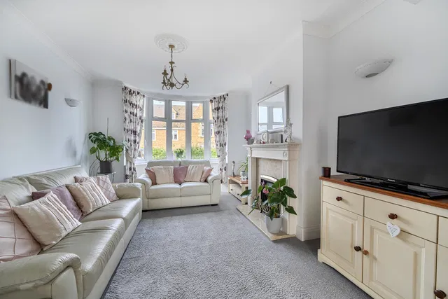 Woodend Lane, Dursley, GL11
