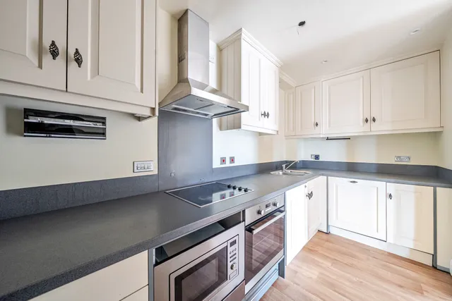 Clarence Street, Staines-Upon-Thames, TW18