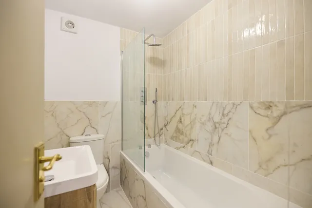 Hatherley Grove, London, W2