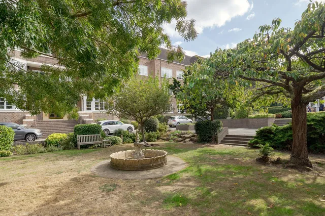 Putney Heath, London, SW15