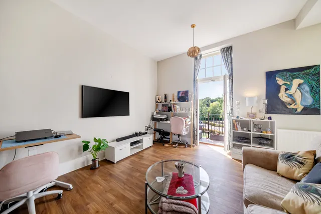 Glanville Way, Epsom, KT19