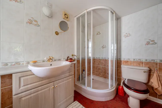 Warren Hill, Epsom, KT18