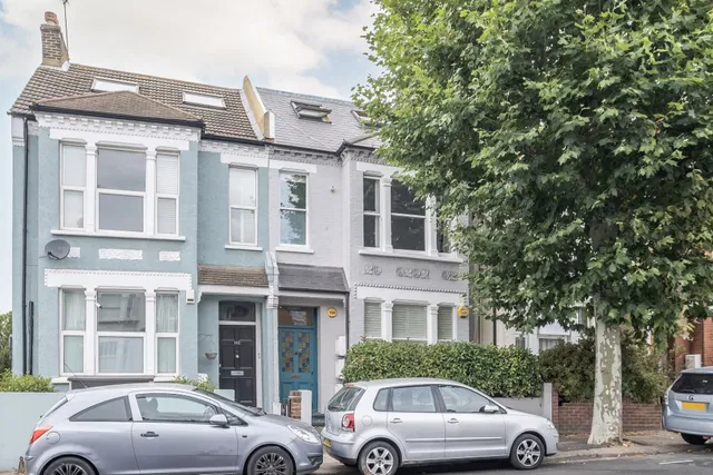 Earlsfield Road, London, SW18