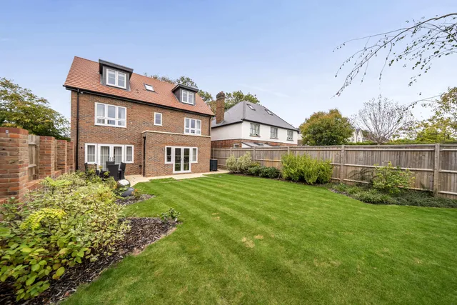 Folders Lane, Burgess Hill, RH15