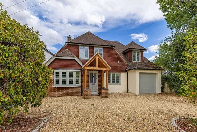 Denmans Close, Lindfield, RH16
