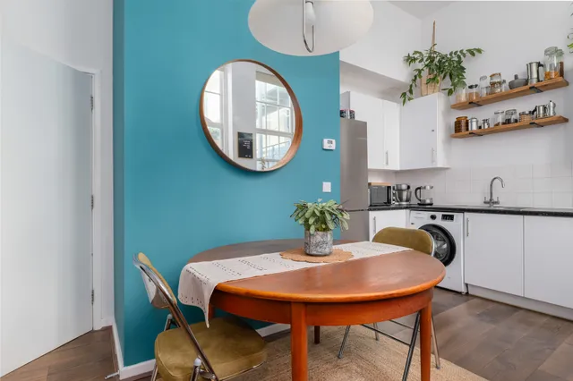 St. Annes Row, London, E14