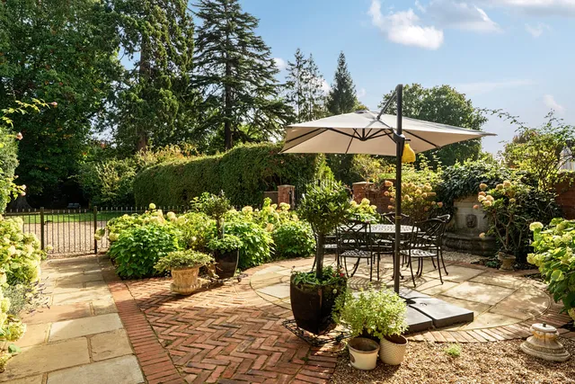Lower Cookham Road, Maidenhead, SL6