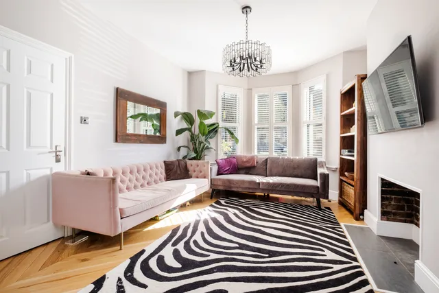Chesterfield Gardens, London, N4