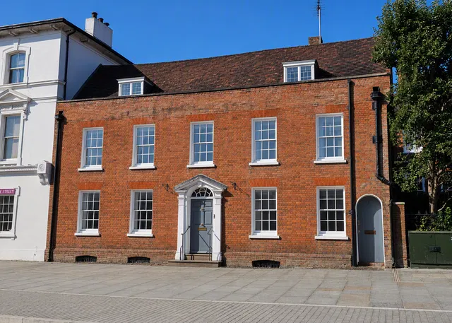 Castle Street, Farnham, GU9
