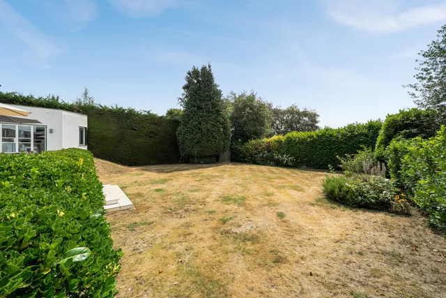 Esher Place Avenue, Esher, KT10