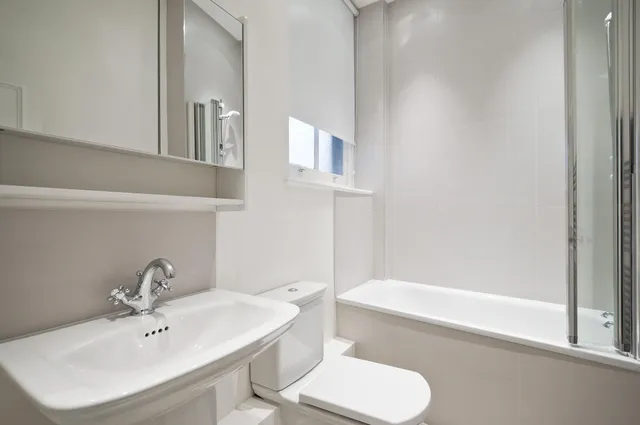 Grape Street, London, WC2H