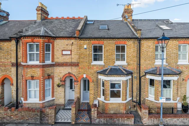 Devereux Road, Windsor, SL4