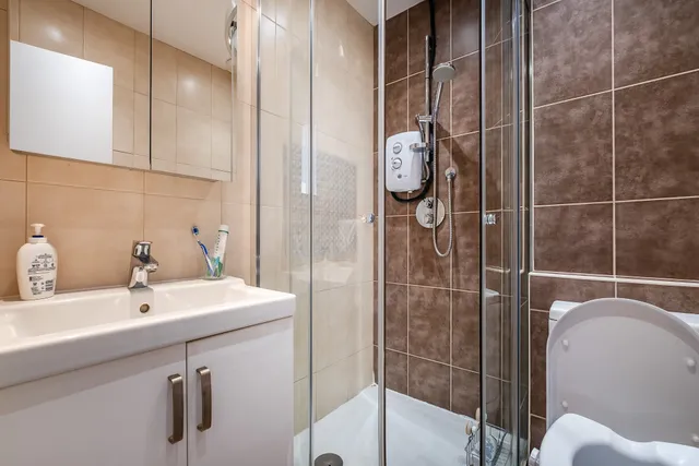 Stanford Road, London, W8