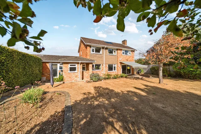 Netherfield Road, Harpenden, AL5
