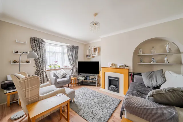 Rosebank, Epsom, KT18