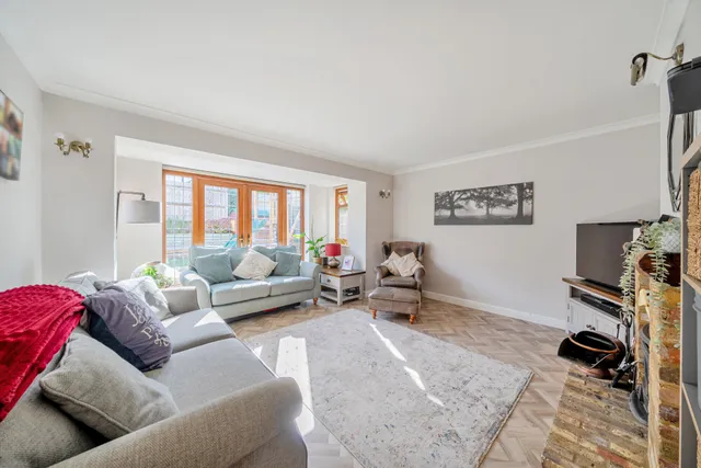 Ware Road, Hertford, SG13
