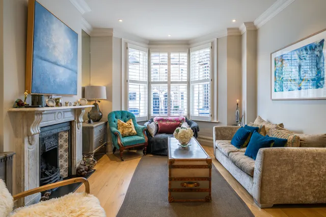 Wroughton Road, London, SW11