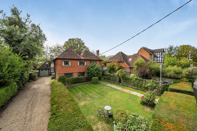 Silverdale Road, Burgess Hill, RH15