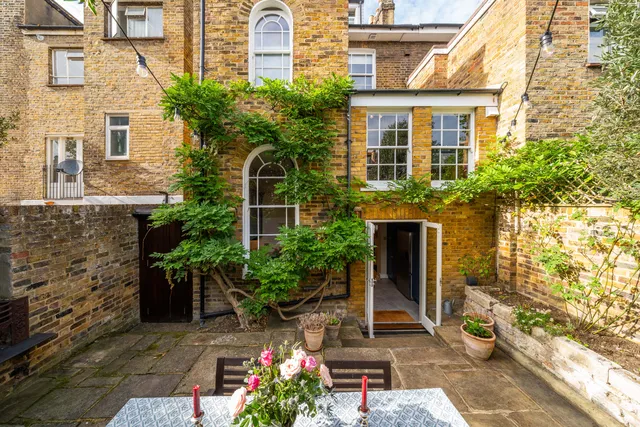 Clapham Manor Street, London, SW4