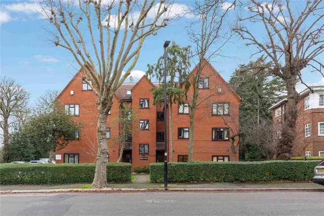Castlebar Park, Ealing, W5