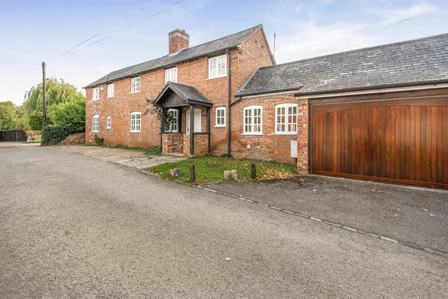 Righ House, Moreton Morrell, CV35