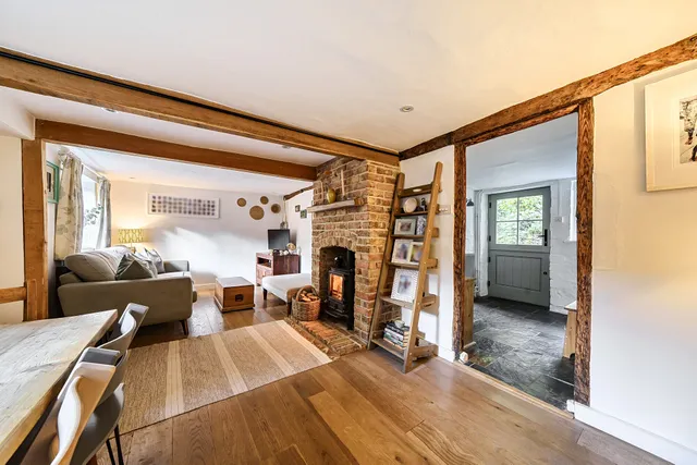 Camelsdale Road, HASLEMERE, GU27