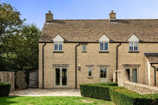 Arlingdon Fields, Cirencester, GL7