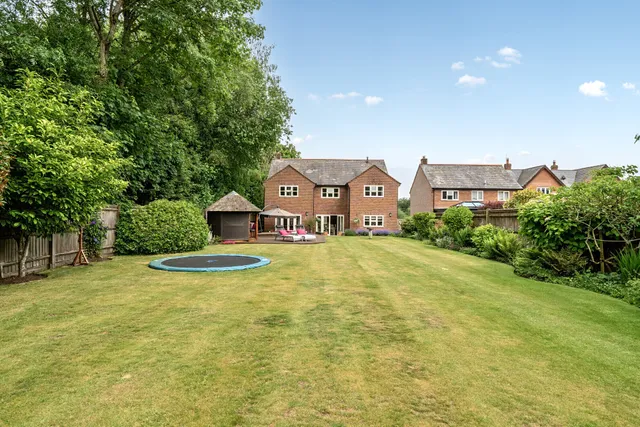 Coomb Meadow, Burbage, SN8
