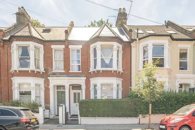 Ravenslea Road, London, SW12