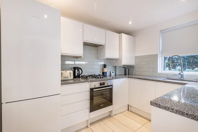 Rosetta Close, London, SW8