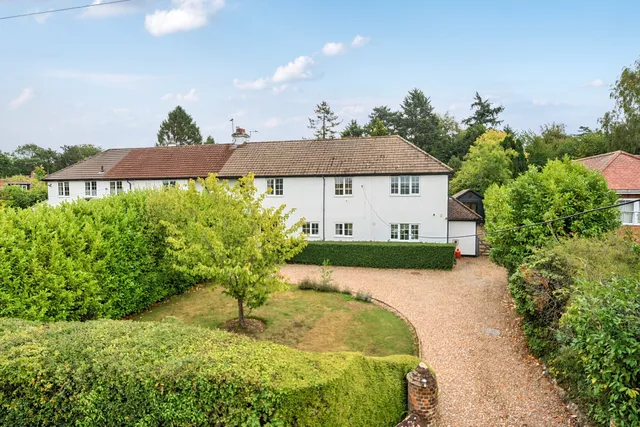 Ballinger Road, South Heath, HP16
