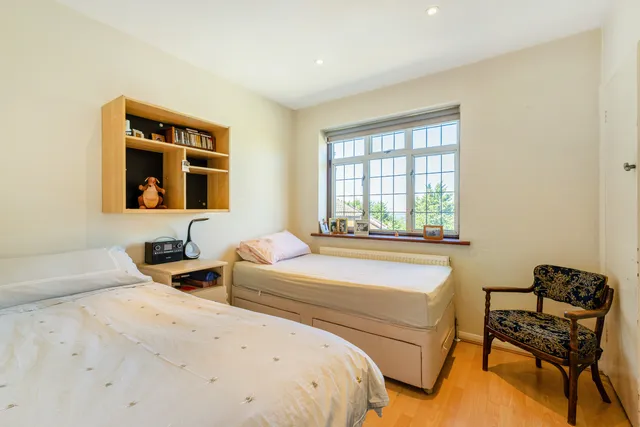 Richfield Road, Bushey, WD23