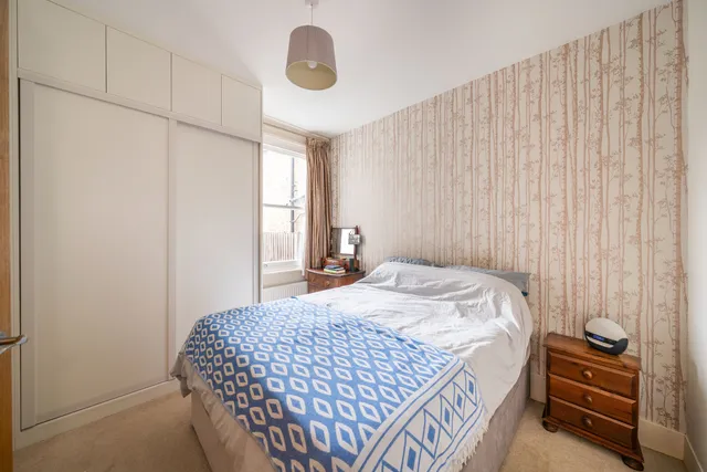 31 Vanderbilt Road, London, SW18