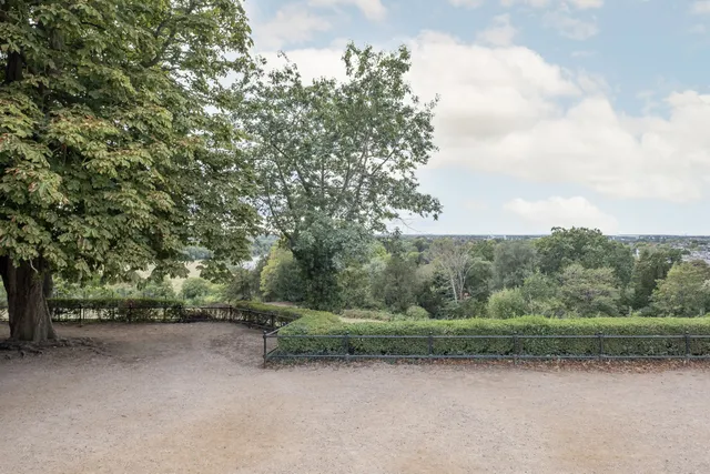 Richmond Hill, Richmond, TW10