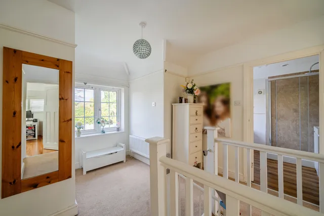 Christ Church Mount, Epsom, KT19