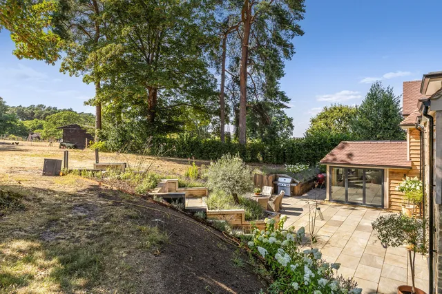 Smugglers Way, Farnham, GU10