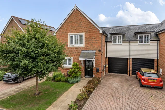 Priors Orchard, Emsworth, PO10