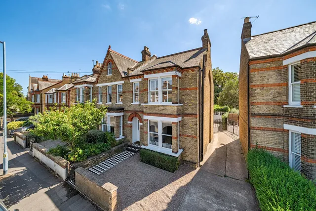 Clarence Road, Windsor, SL4
