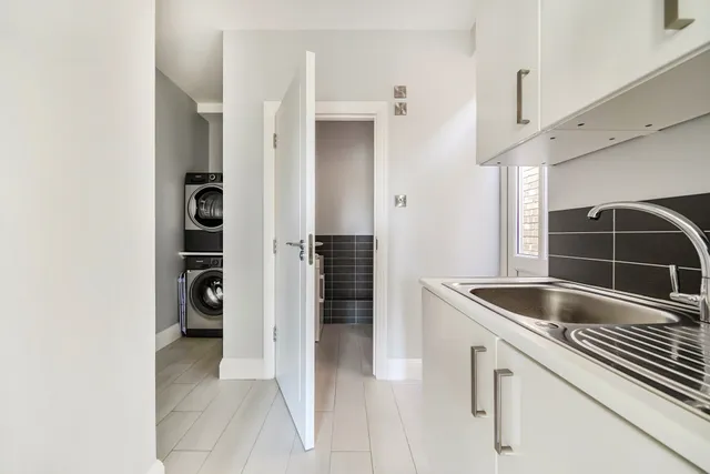 Church Crescent, Whetstone, N20