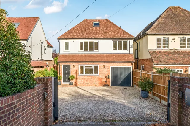 Headley Road, Liphook, GU30