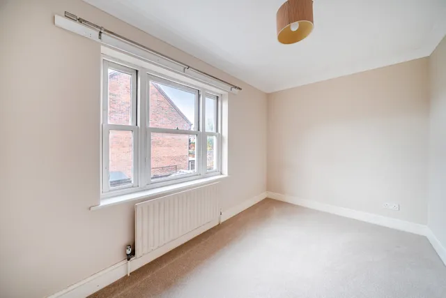 St. Georges Mews Bear Lane, Farnham, GU9